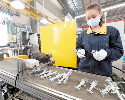 技術升級拓市場 光電科技的新征程